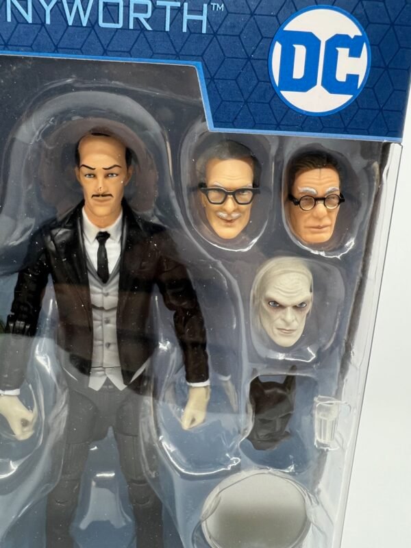 IMG_4028 MATTEL DC COMICS MULTIVERSE ALFRED PENNYWORTH