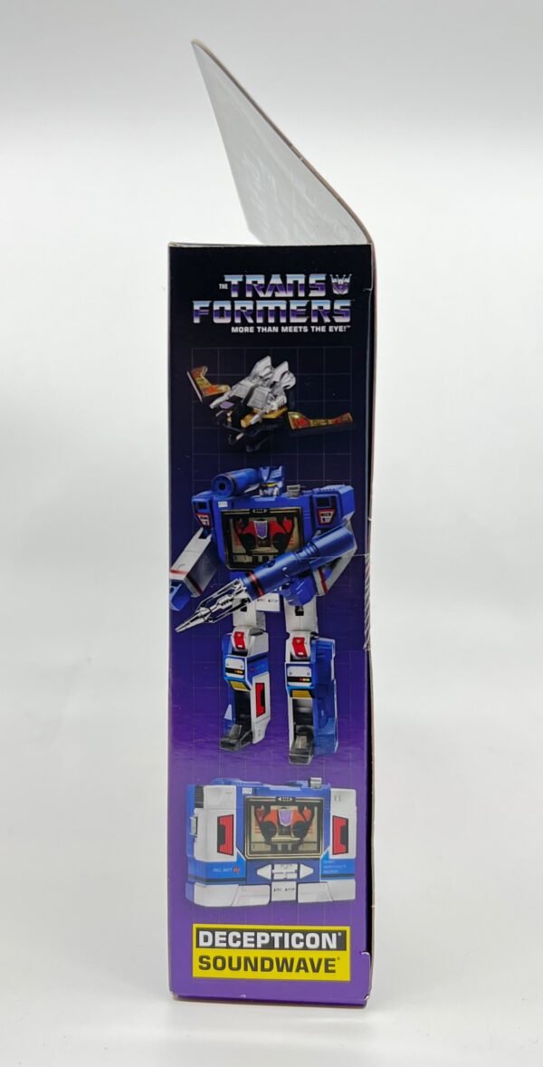 IMG_4369 HASBRO TRANSFORMERS WALMART EXCLUSIVE REISSUE SOUNDWAVE 2018 SET