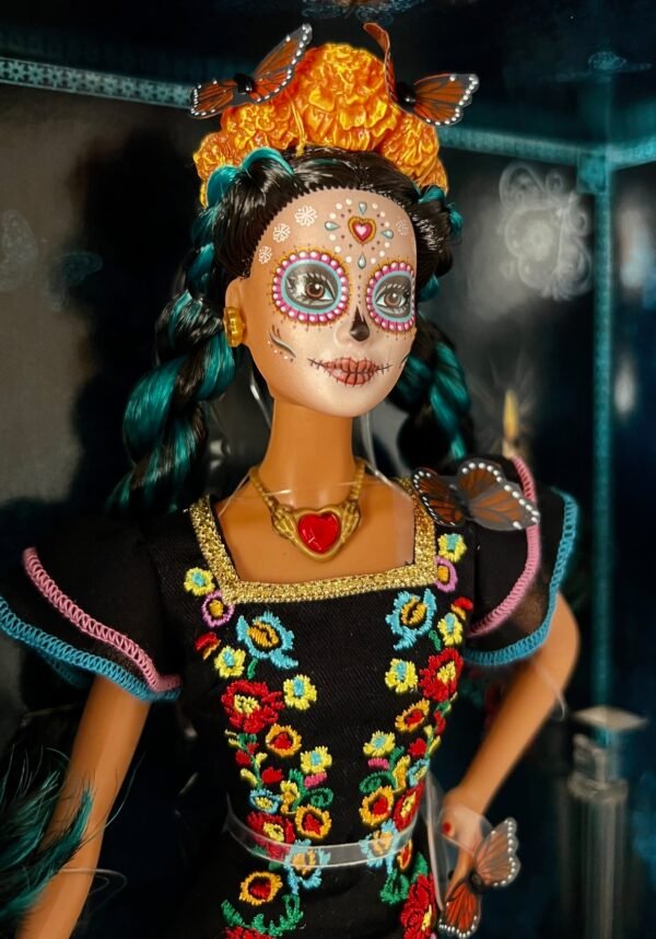 MATTEL BARBIE SIGNATURE DIA DE LOS MUERTOS DAY OF THE DEAD 2019