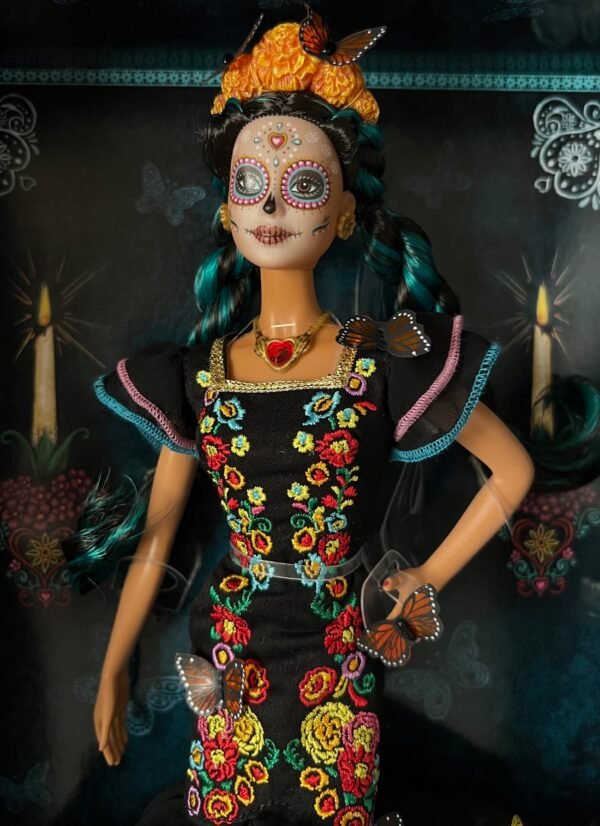 MATTEL BARBIE SIGNATURE DIA DE LOS MUERTOS DAY OF THE DEAD 2019