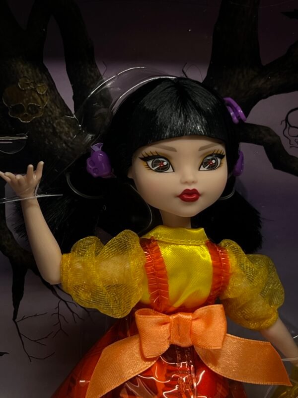 MATTEL MONSTER HIGH SQUID GAME DOLL