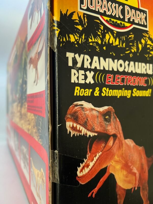 IMG_4734 (1) KENNER JURASSIC PARK 1993 TYRANNOSAURUS REX T REX action figure new in package.The best condition you'll find on the market today!
