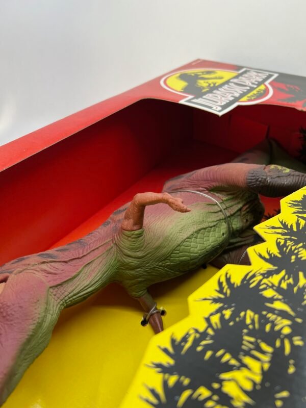 IMG_4739 (2) KENNER JURASSIC PARK 1993 TYRANNOSAURUS REX T REX action figure new in package.The best condition you'll find on the market today!