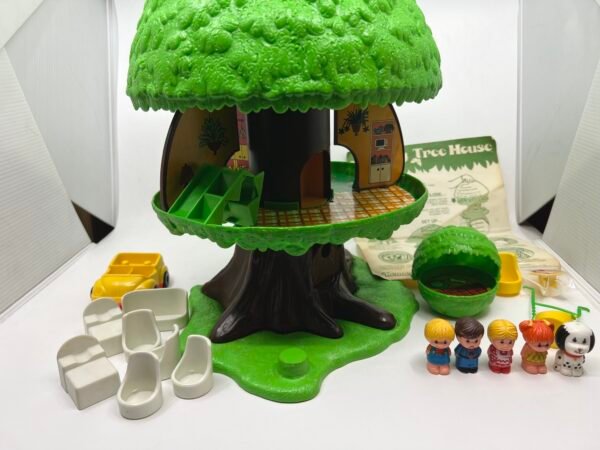 IMG_6746 KENNER 1975 Tree Tots Family Tree House used