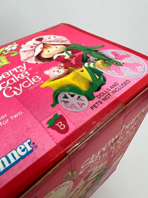 Vintage 1979 Kenner Strawberry Shortcake & Huckleberry Pie Doll Set MIB Sealed