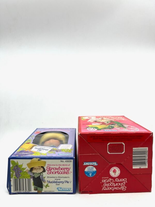 Vintage 1979 Kenner Strawberry Shortcake & Huckleberry Pie Doll Set MIB Sealed